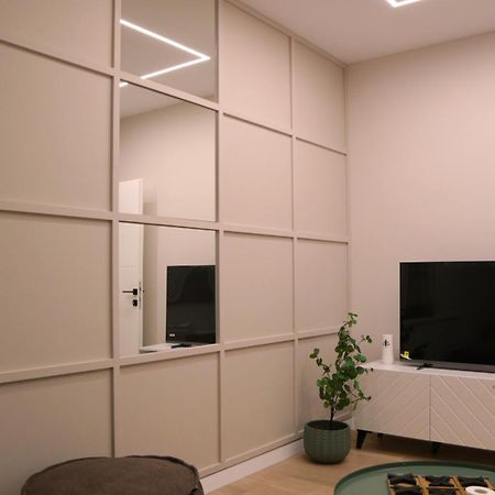 Abc Apartment Blloku Center Tirana Buitenkant foto