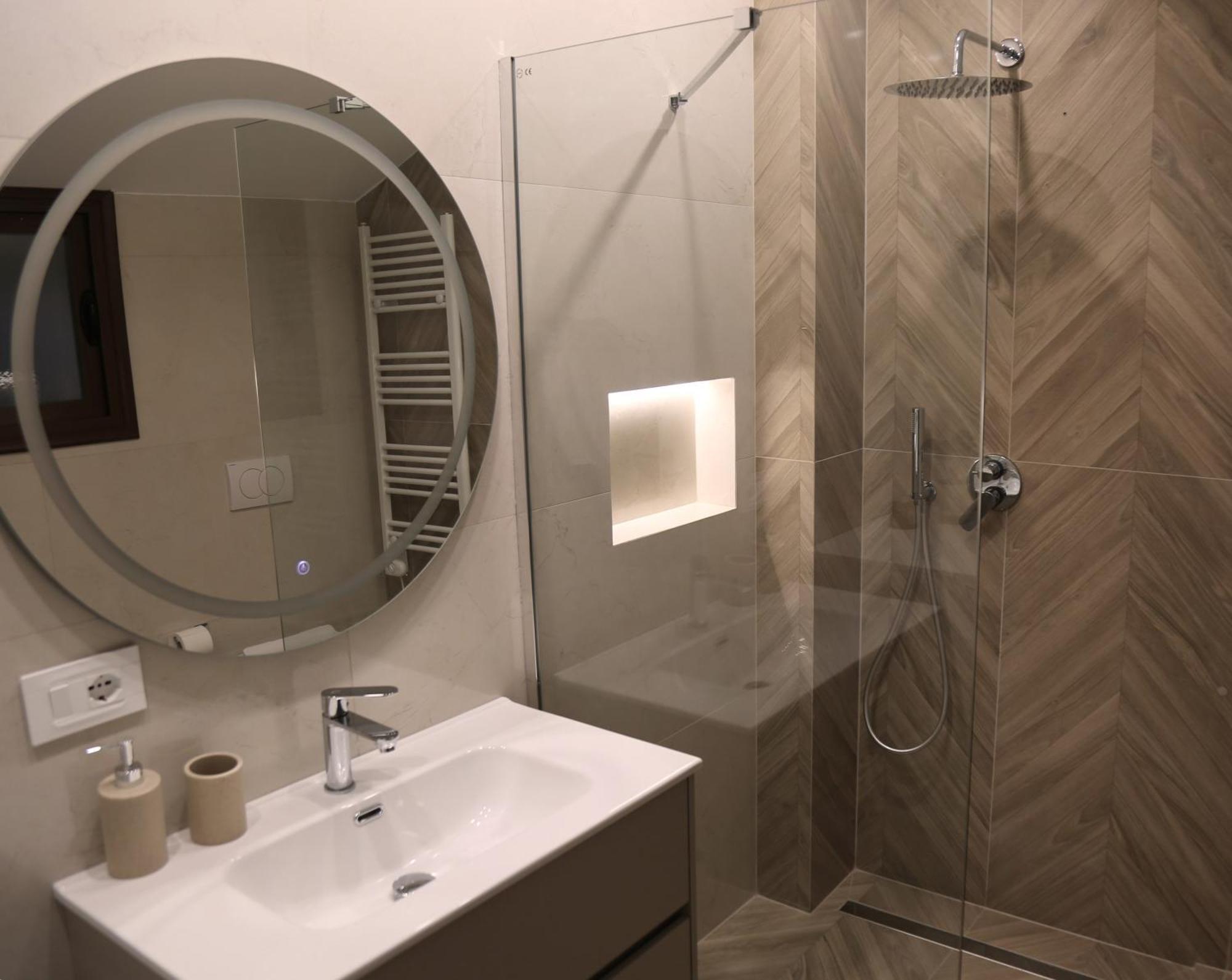 Abc Apartment Blloku Center Tirana Buitenkant foto